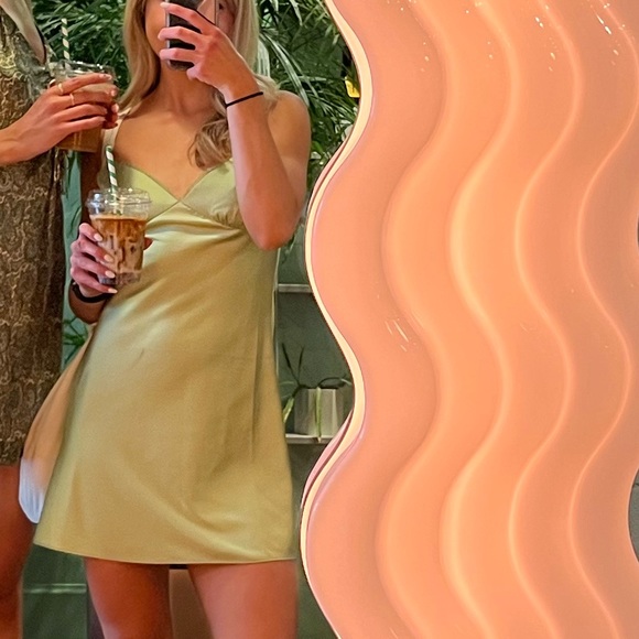 Aritzia Sunday Best Rae Dress - Picture 10 of 12